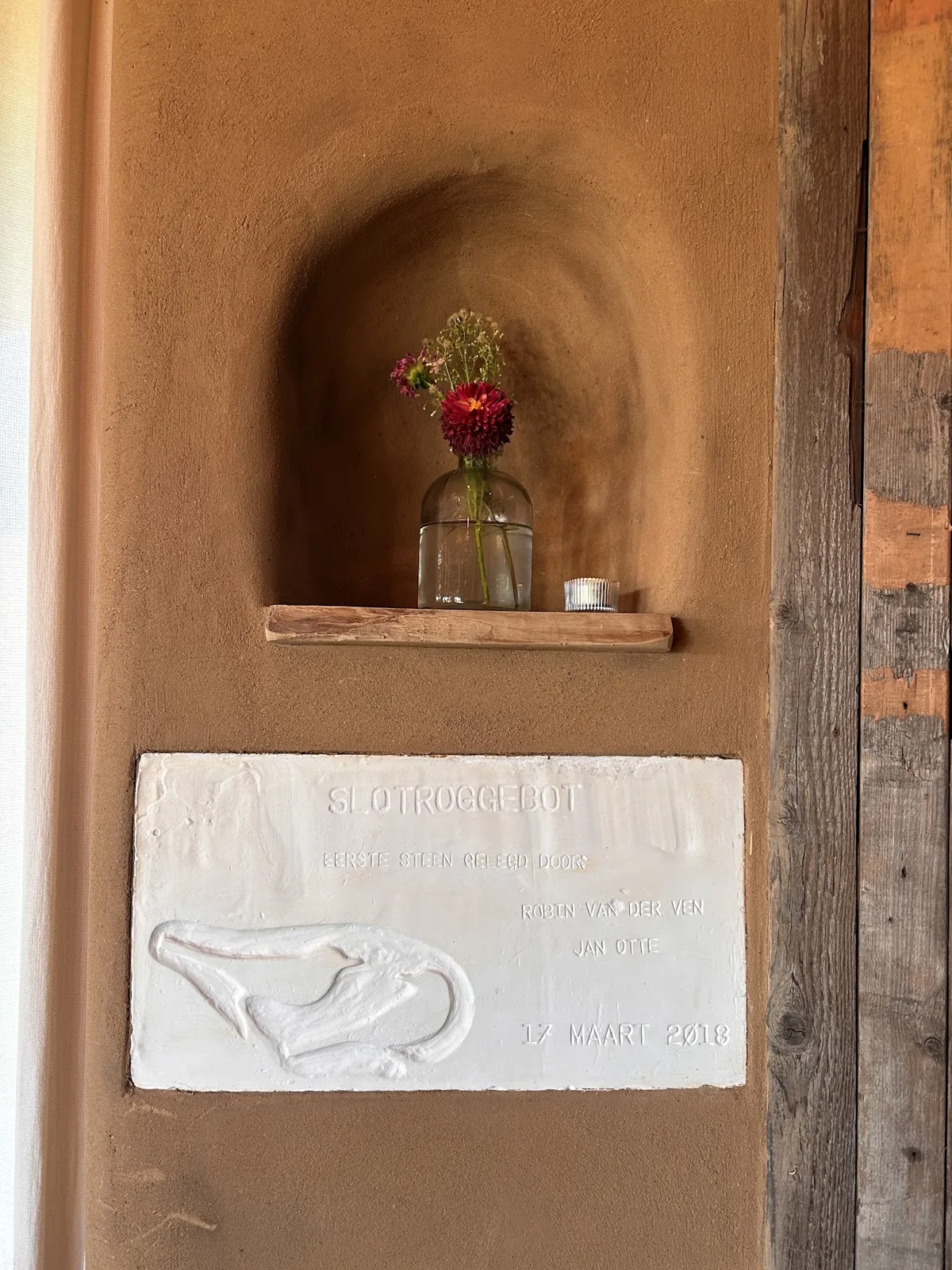 Kleine details in het houten interieur