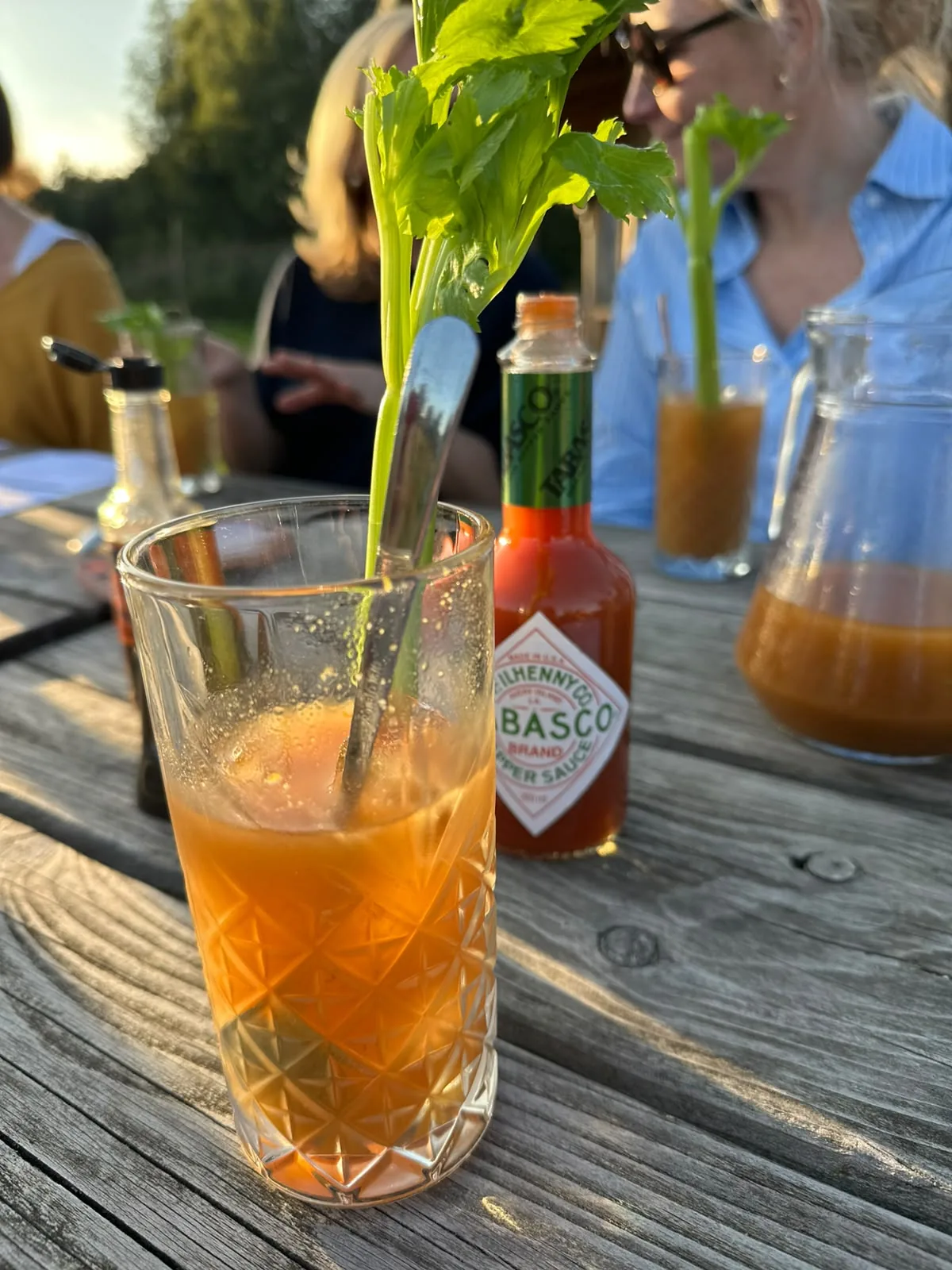 Cocktails op de buitentafel